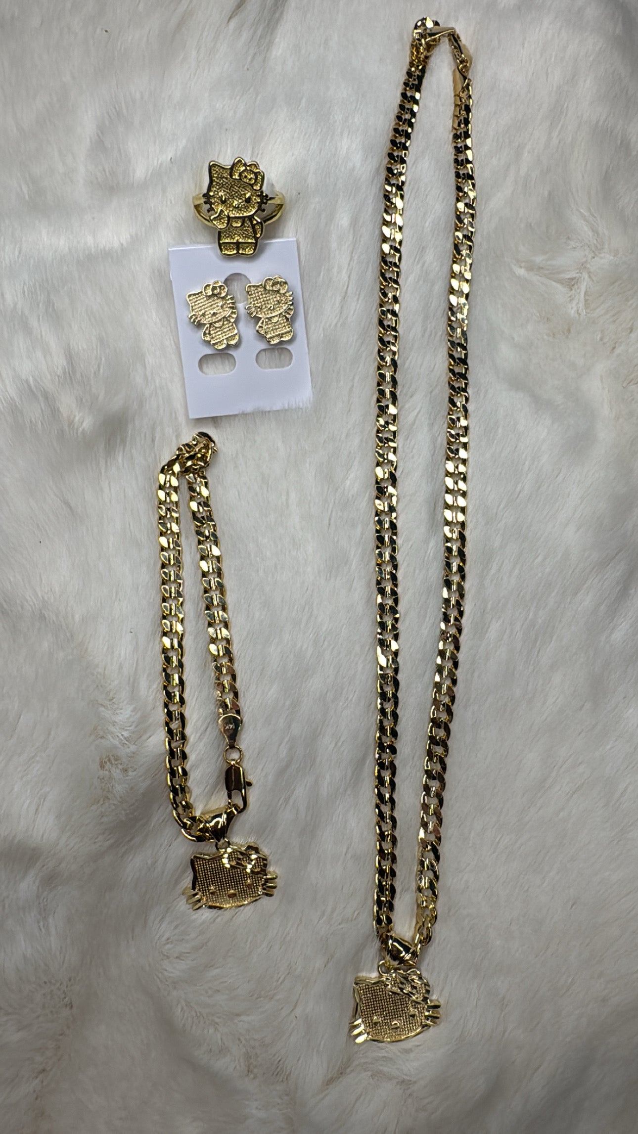 𝓗𝓔𝓛𝓛𝓞 𝓚𝓘𝓣𝓣𝓨 $𝓔𝓣𝓢