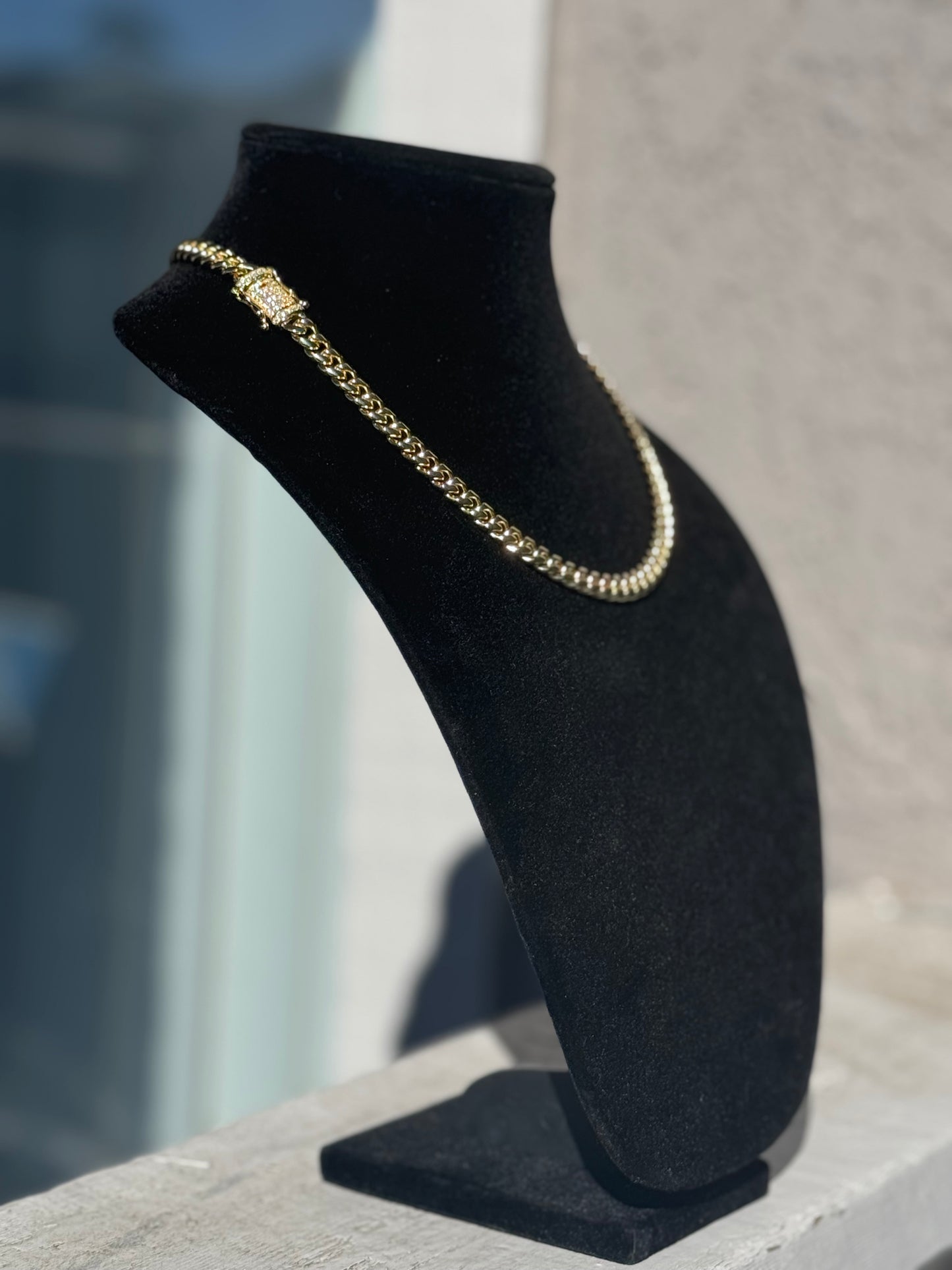 𝓖𝓞𝓛𝓓 𝓒𝓤𝓑𝓐𝓝 𝓛𝓘𝓝𝓚