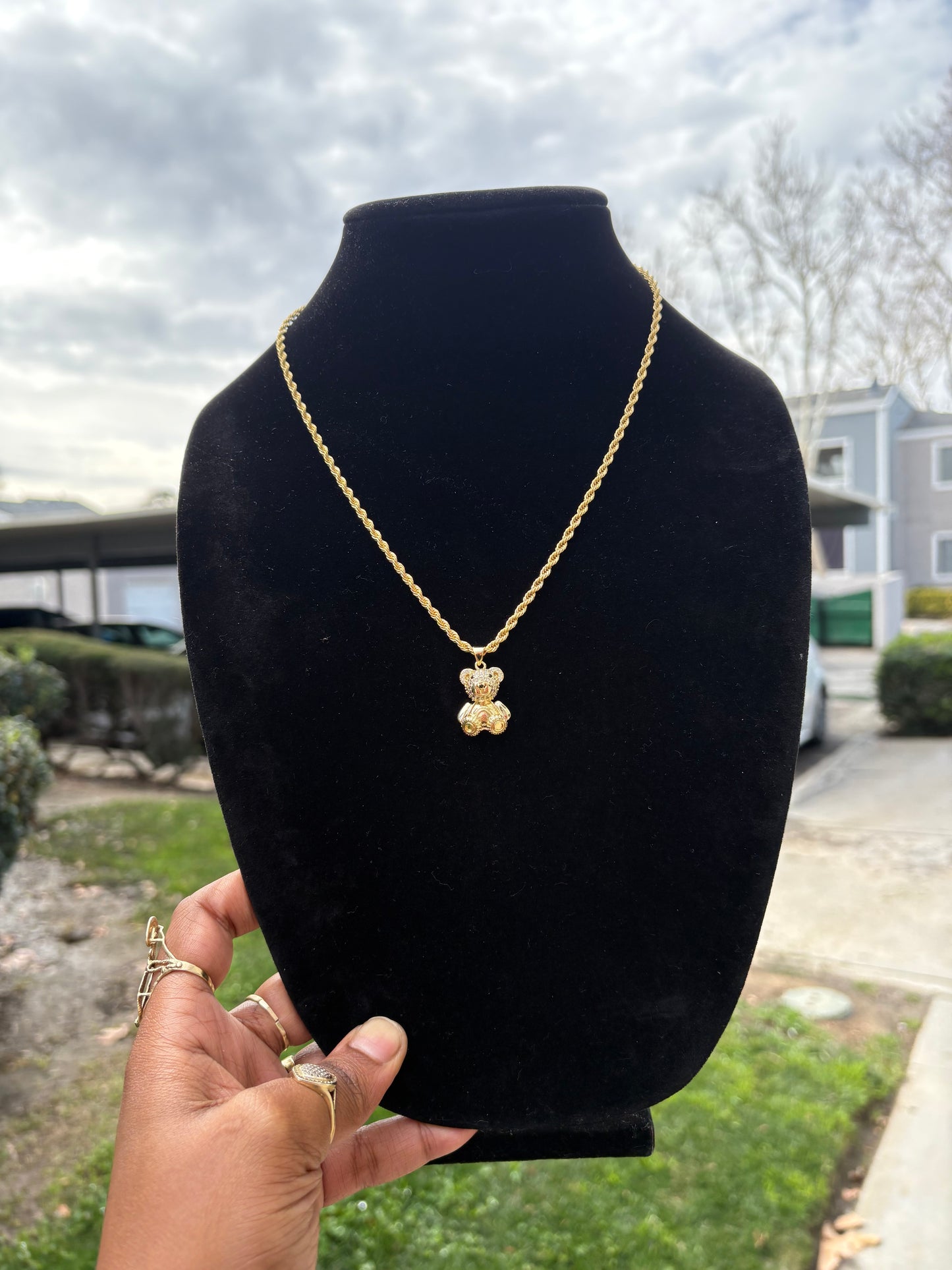 𝓑𝓔𝓐𝓡 𝓒𝓗𝓐𝓡𝓜𝓢 𝓦 𝓡𝓞𝓟𝓔