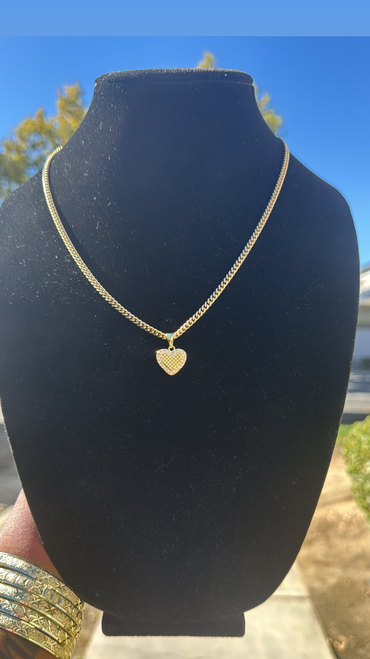 𝓒𝓤𝓑𝓐𝓝 𝓛𝓘𝓝𝓚 𝓦 𝓗𝓔𝓐𝓡𝓣 𝓒𝓗𝓐𝓡𝓜