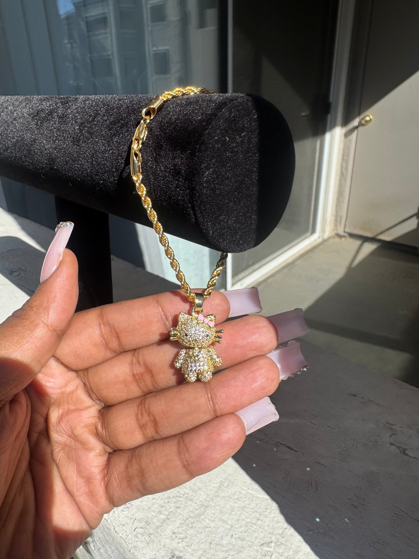 𝓡𝓞𝓟𝓔 𝓑𝓡𝓐𝓒𝓔𝓛𝓔𝓣 𝓦 𝓒𝓗𝓐𝓡𝓜