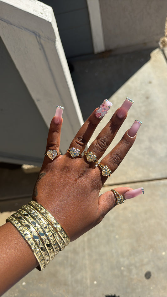 𝓝𝓤𝓖𝓖𝓔𝓣 𝓗𝓔𝓐𝓡𝓣 𝓡𝓘𝓝𝓖