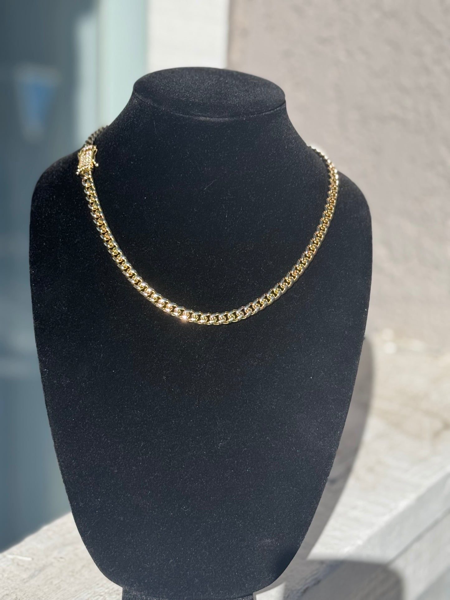 𝓖𝓞𝓛𝓓 𝓒𝓤𝓑𝓐𝓝 𝓛𝓘𝓝𝓚