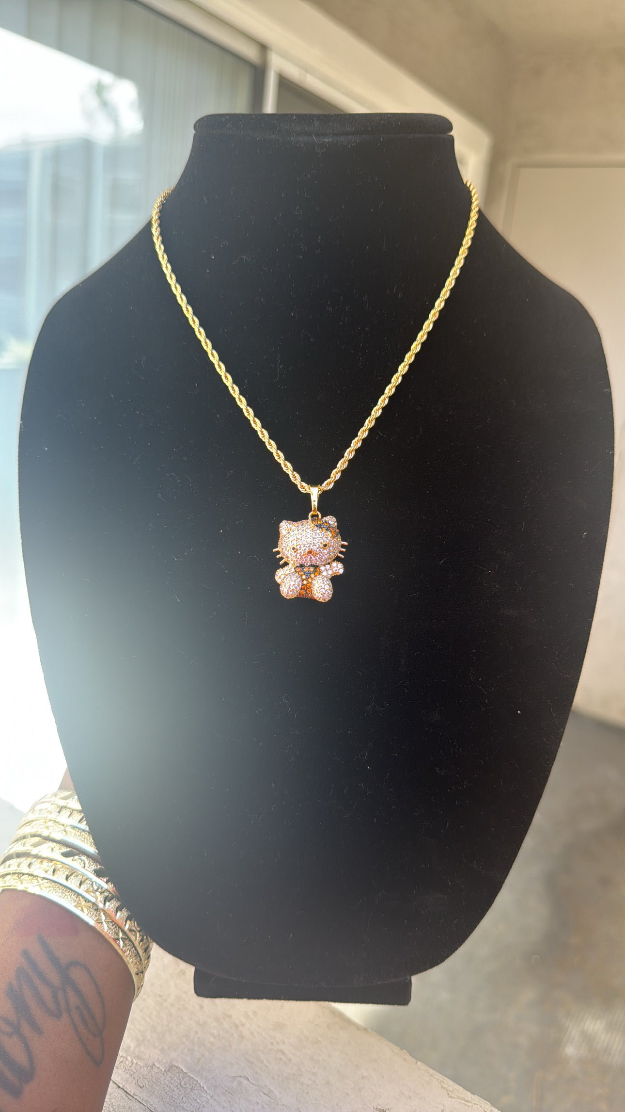 𝓡𝓞𝓟𝓔 𝓦 𝓗𝓔𝓛𝓛𝓞 𝓚𝓘𝓣𝓣𝓨