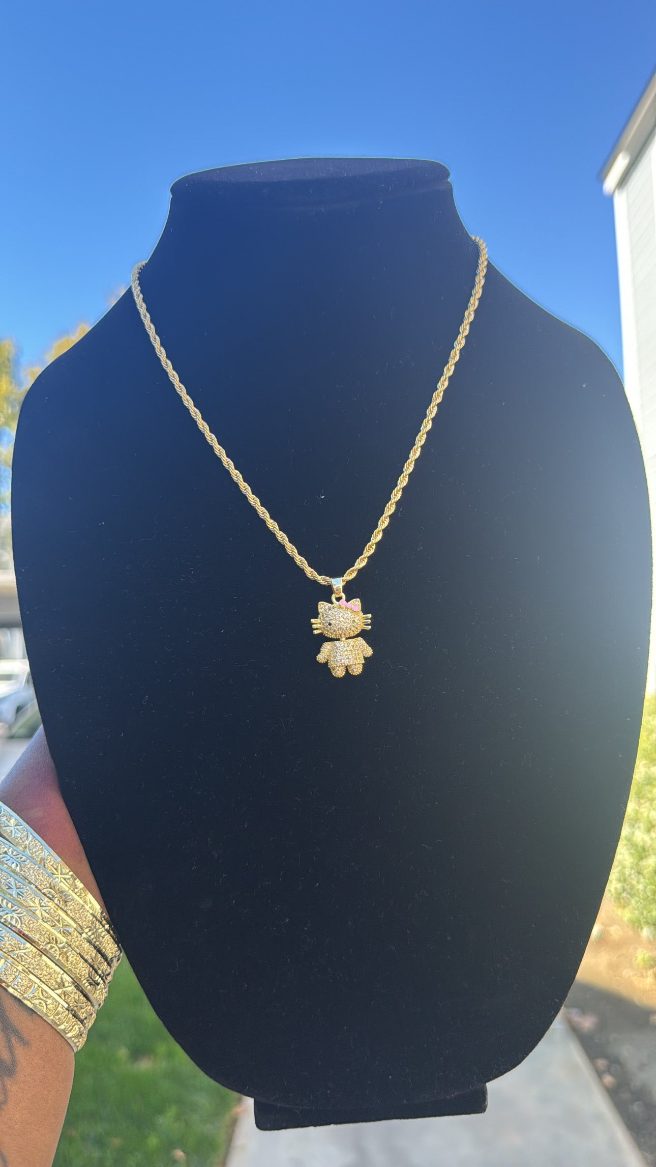 𝓡𝓞𝓟𝓔 𝓦 𝓗𝓔𝓛𝓛𝓞 𝓚𝓘𝓣𝓣𝓨