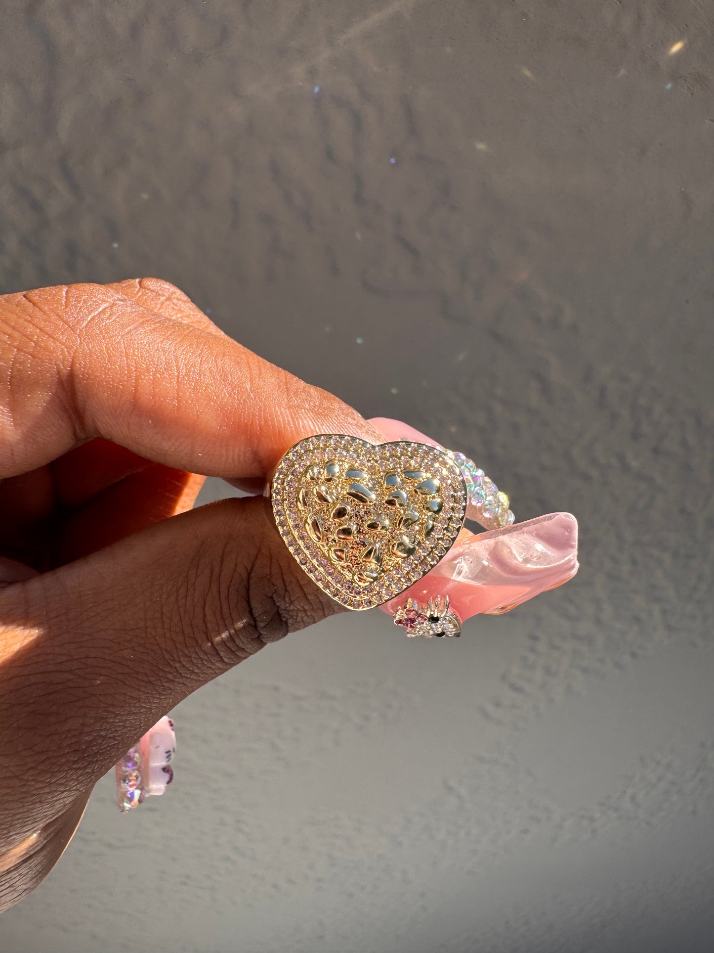 𝓑𝓘𝓖 𝓗𝓔𝓐𝓡𝓣 𝓡𝓘𝓝𝓖