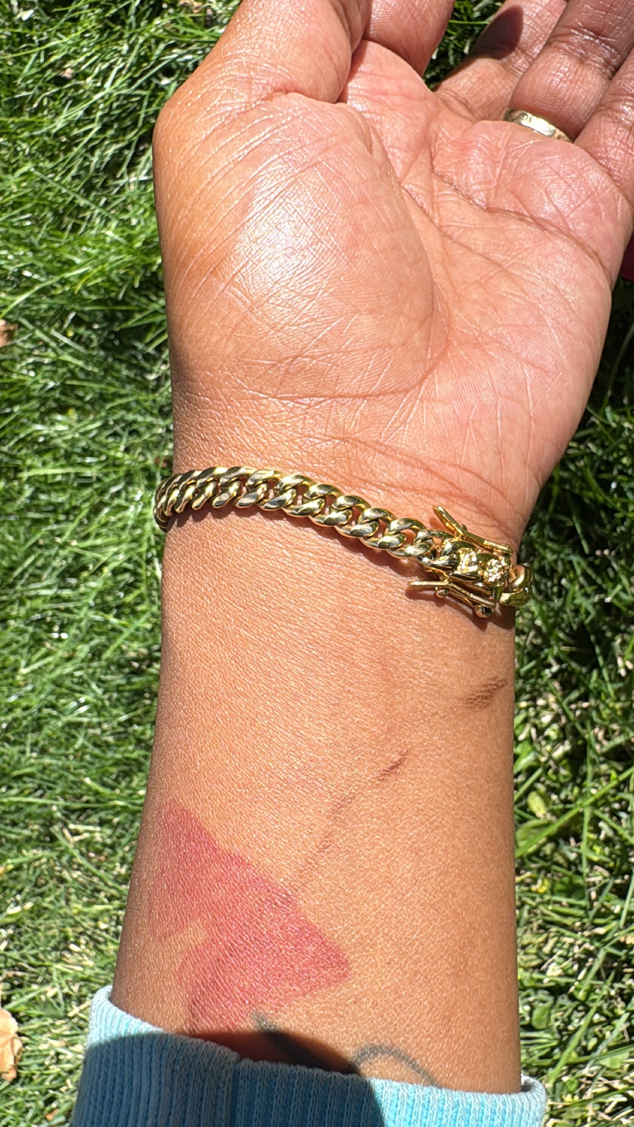 𝓒𝓤𝓑𝓐𝓝 𝓛𝓘𝓝𝓚 𝓑𝓡𝓐𝓒𝓔𝓛𝓔𝓣