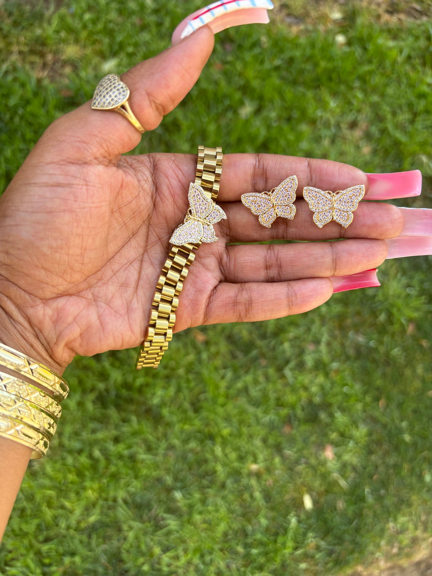 𝓟𝓘𝓝𝓚 𝓑𝓤𝓣𝓣𝓔𝓡𝓕𝓛𝓨 𝓡𝓧 𝓑𝓡𝓐𝓒𝓔𝓛𝓔𝓣 + 𝓑𝓤𝓣𝓣𝓔𝓡𝓕𝓛𝓨 𝓔𝓐𝓡𝓡𝓘𝓝𝓖 𝓢𝓔𝓣