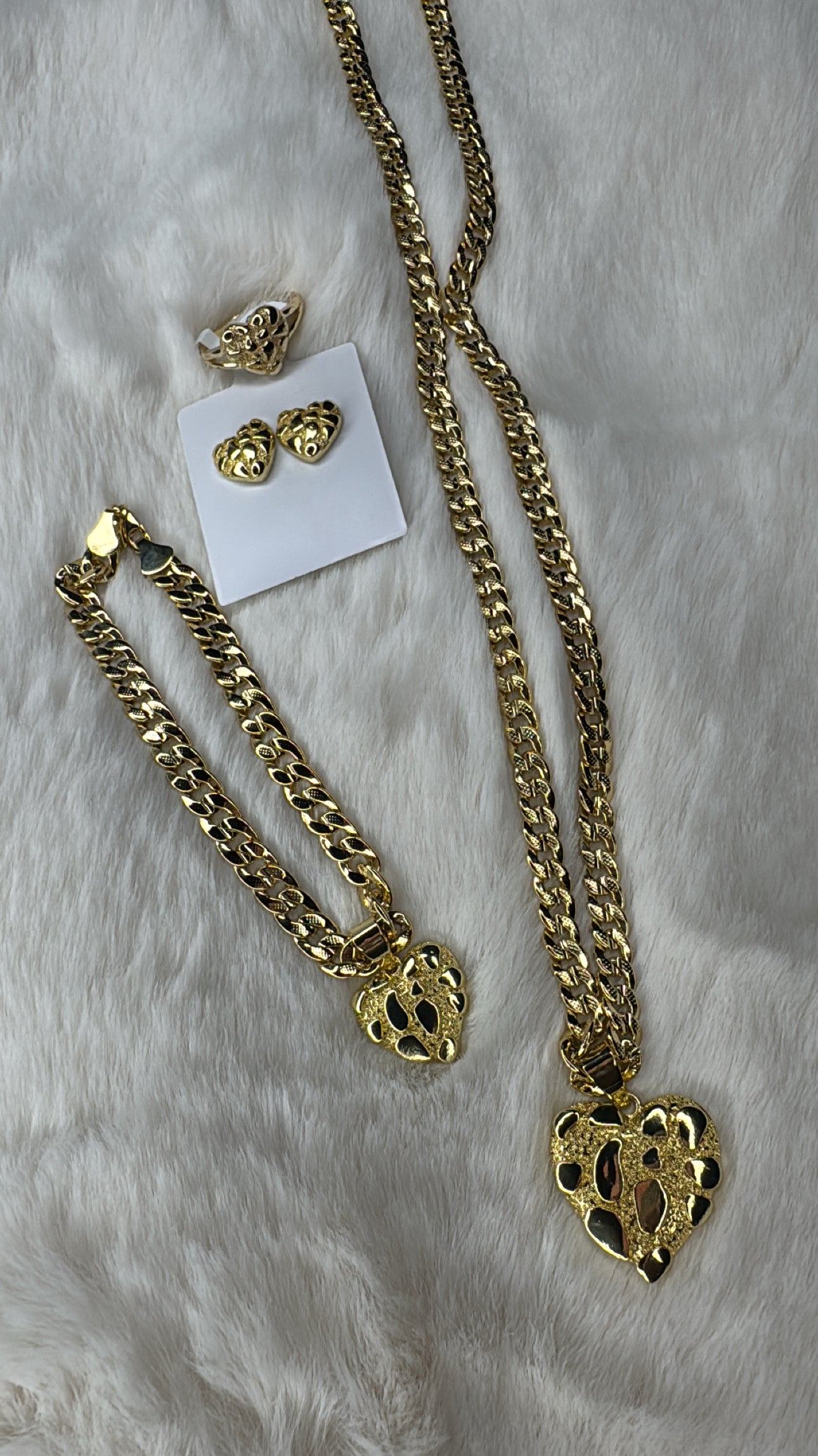 𝓝𝓤𝓖𝓖𝓔𝓣 $𝓔𝓣𝓢