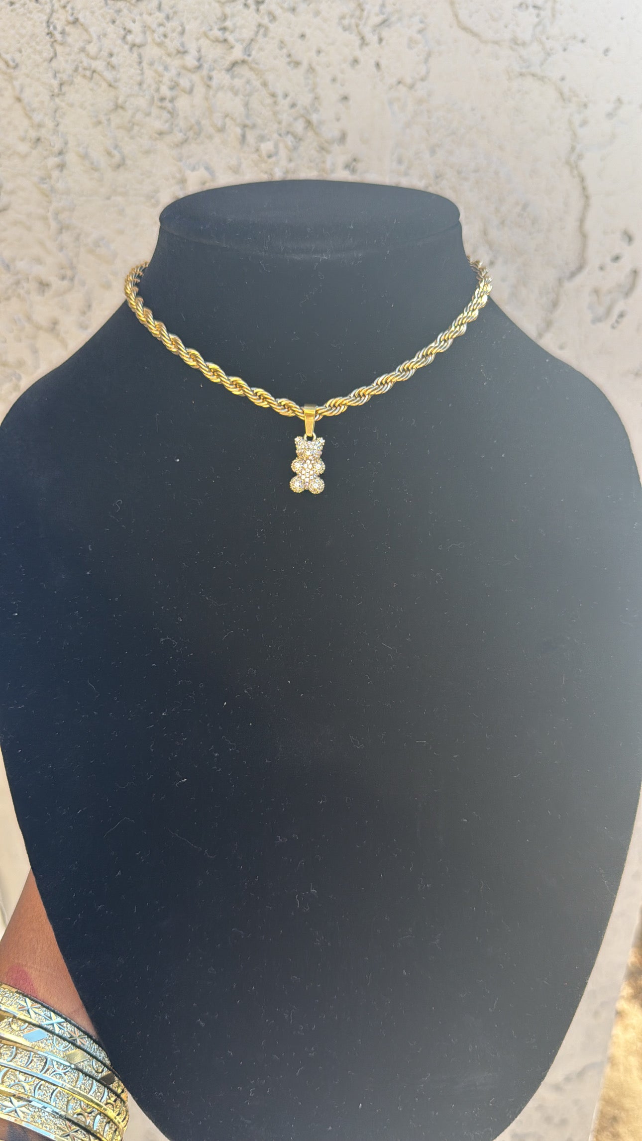 𝓒𝓡𝓨𝓢𝓣𝓐𝓛 𝓑𝓔𝓐𝓡 𝓡𝓞𝓟𝓔 𝓒𝓗𝓐𝓘𝓝