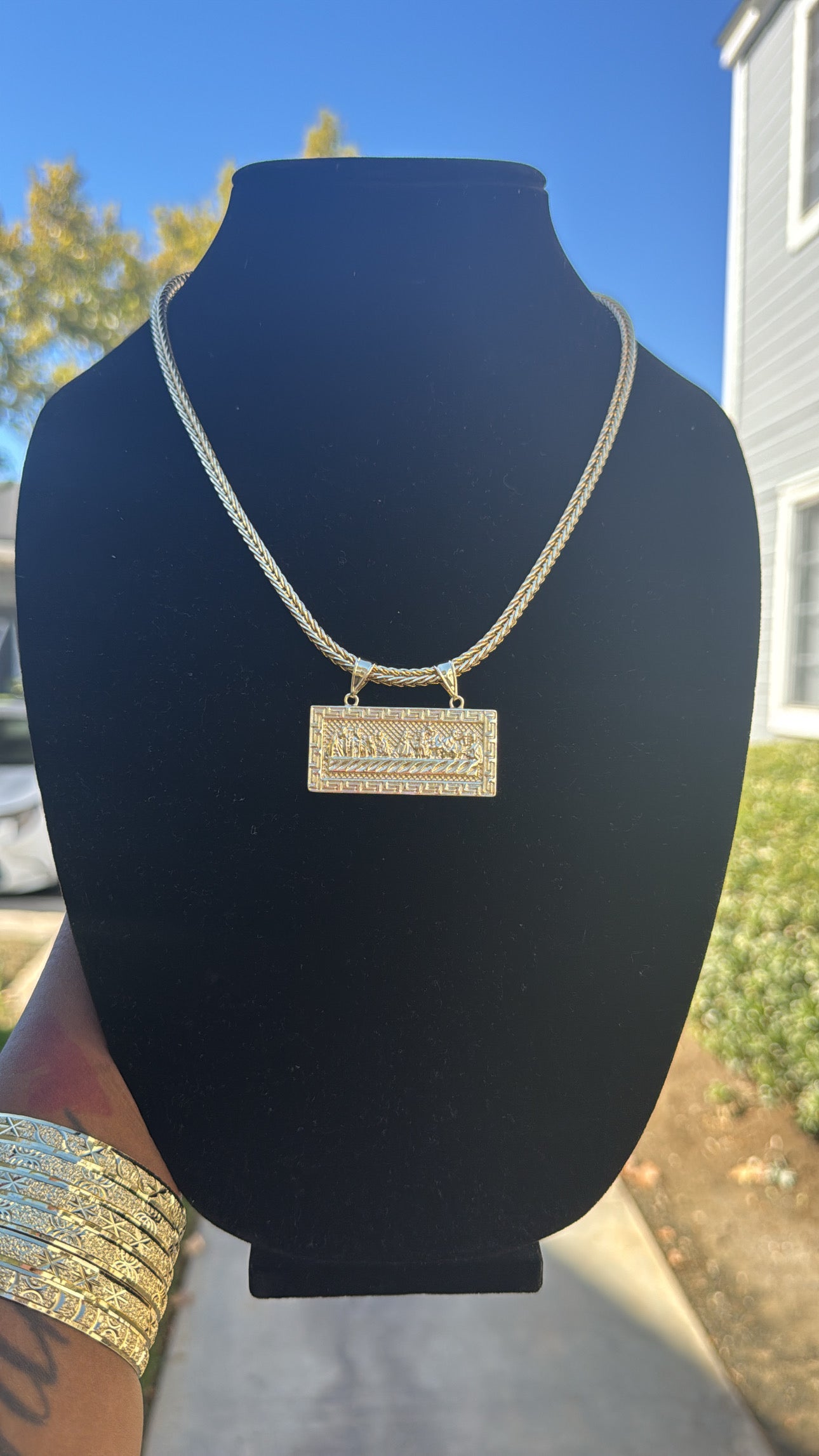 𝓢𝓗𝓞𝓡𝓣 𝓣𝓗𝓘𝓒𝓒 𝓕𝓡𝓐𝓝𝓒𝓞 𝓦 𝓛𝓢