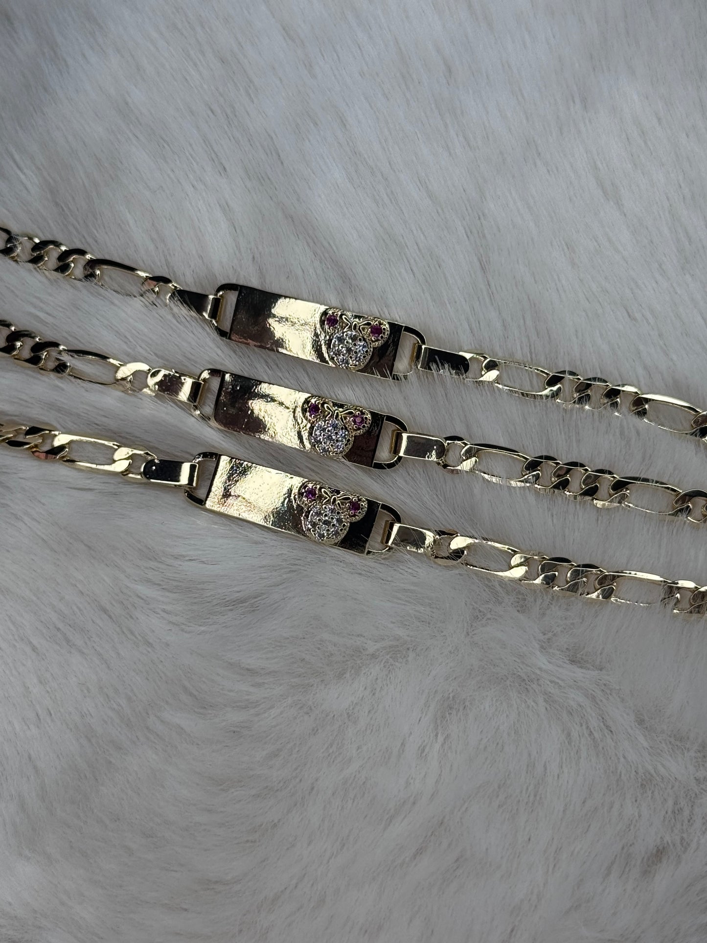 𝓜𝓘𝓝𝓝𝓘𝓔 𝓜𝓞𝓤𝓢𝓔 𝓑𝓡𝓐𝓒𝓔𝓛𝓔𝓣𝓢