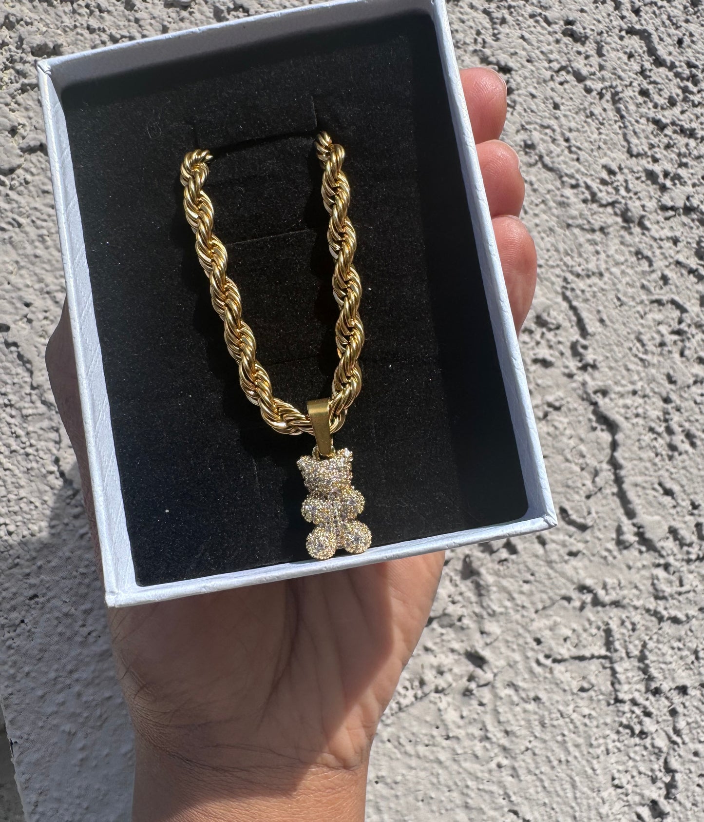 𝓒𝓡𝓨𝓢𝓣𝓐𝓛 𝓑𝓔𝓐𝓡 𝓡𝓞𝓟𝓔 𝓒𝓗𝓐𝓘𝓝