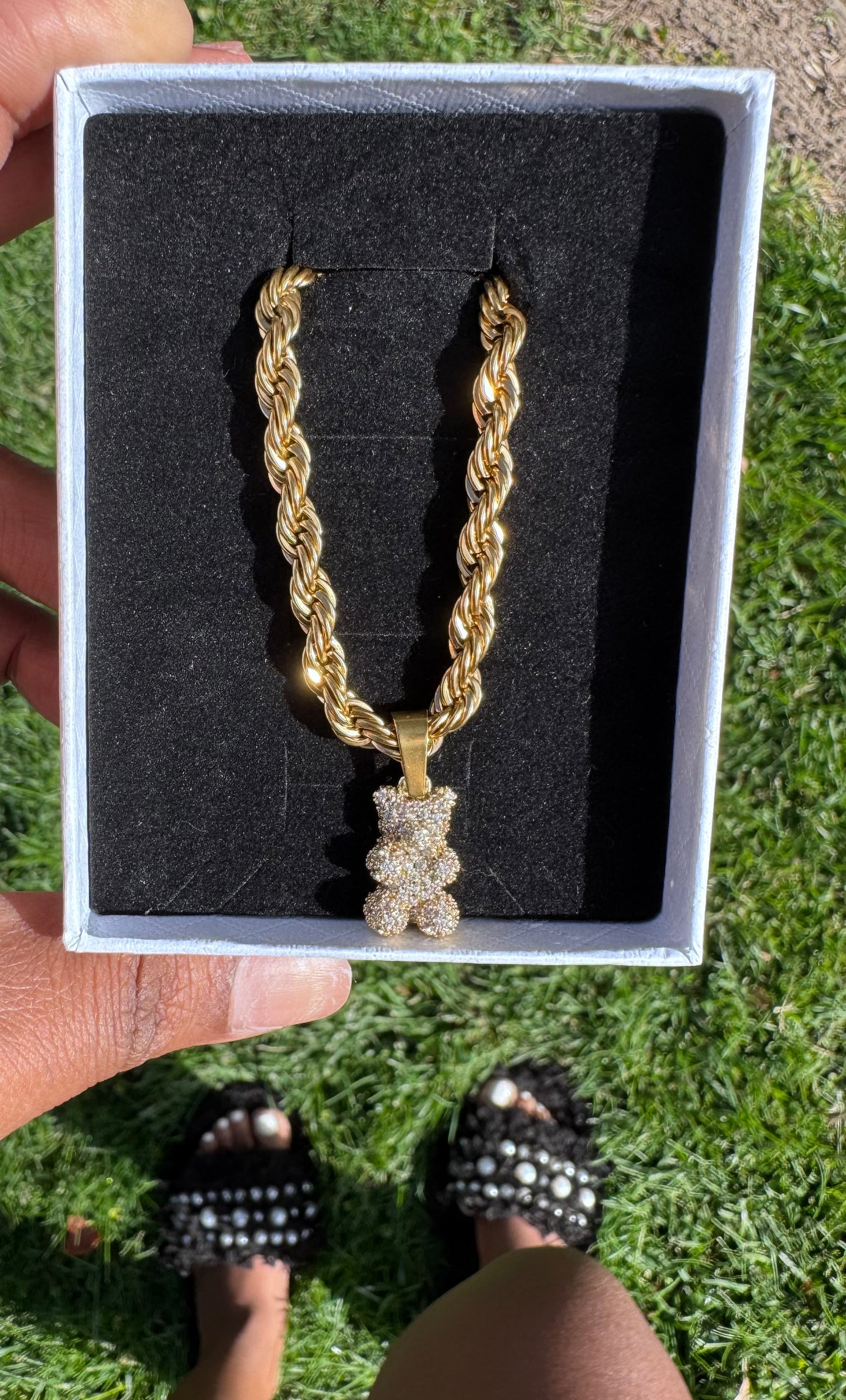 𝓒𝓡𝓨𝓢𝓣𝓐𝓛 𝓑𝓔𝓐𝓡 𝓡𝓞𝓟𝓔 𝓒𝓗𝓐𝓘𝓝